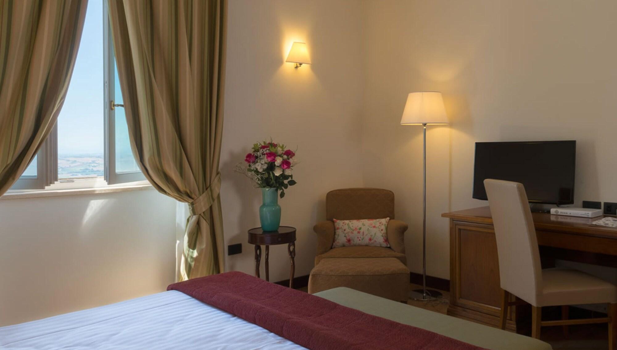 Gallery Hotel Recanati Exterior foto